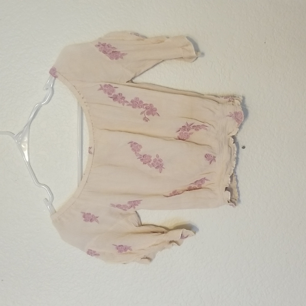 Love tree Tan floral crop top size small